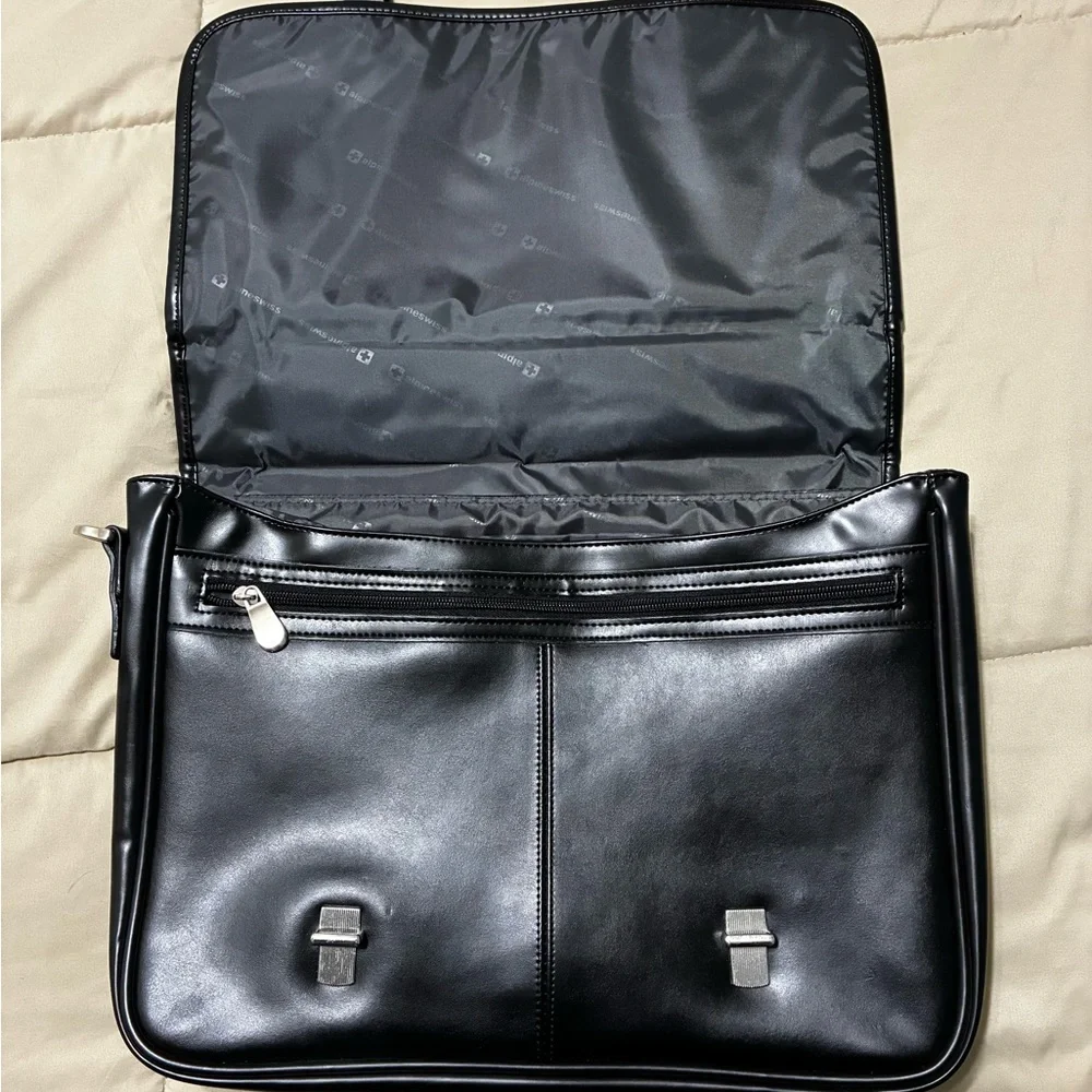 Alpine Swiss Messenger Black Leather Laptop/Brief Case Bag With Buckle Closure - Picture 4 of 10